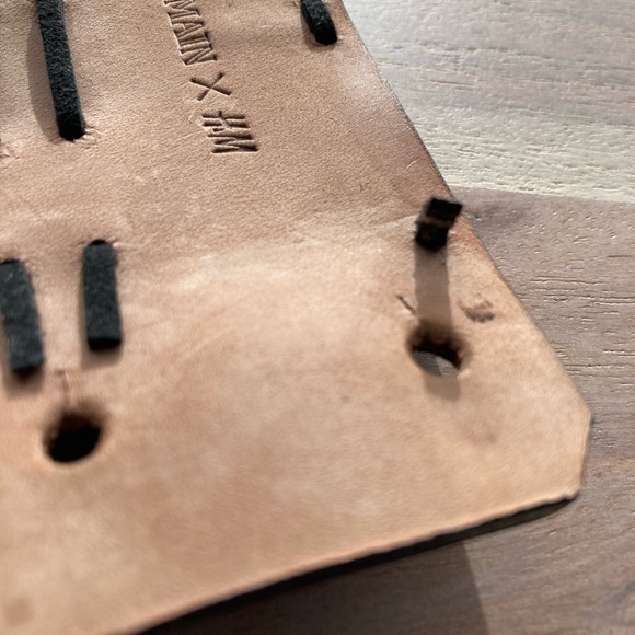 Balmain X H&M Gold Suede Cuff original packaging - Picture 6 of 6